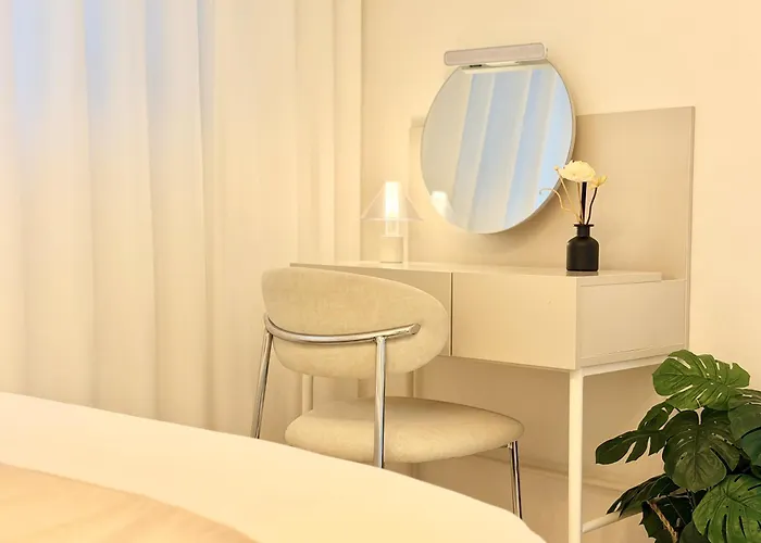 Apartamento 3 Minute Walk From Subway Station Near Station Myeongdong Namsan Hongdae Gyeongbokgung Palace Yongsan Itaewon Free Parking Seúl