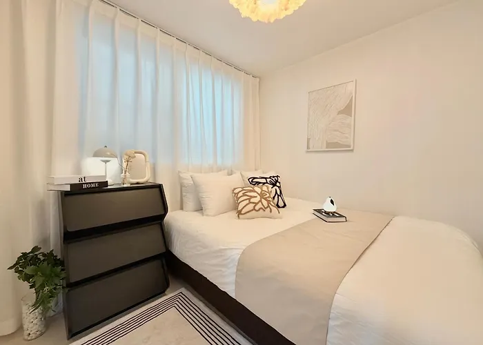 Apartamento 3 Minute Walk From Subway Station Near Station Myeongdong Namsan Hongdae Gyeongbokgung Palace Yongsan Itaewon Free Parking Seúl