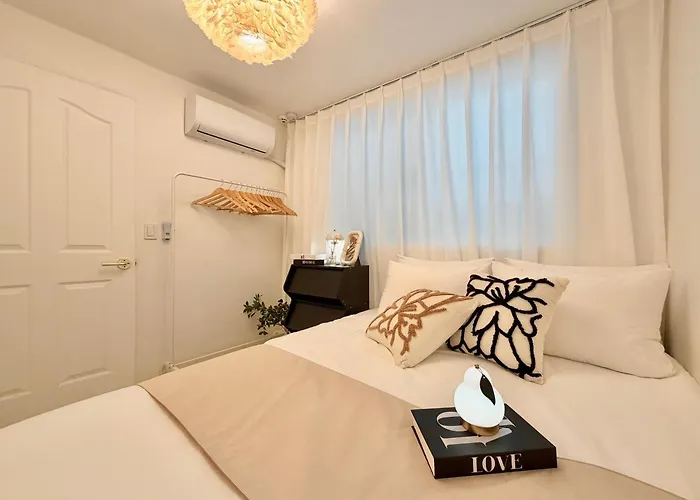 3 Minute Walk From Subway Station Near Station Myeongdong Namsan Hongdae Gyeongbokgung Palace Yongsan Itaewon Free Parking *